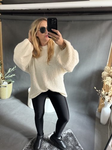 Svetr Mochy-krémový