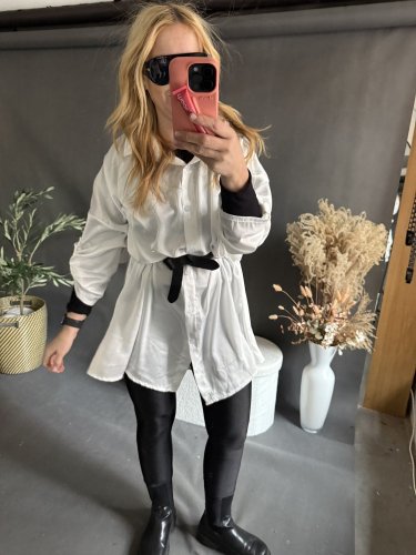 Košeľa lesklá Oversize UNISIZE-bielá