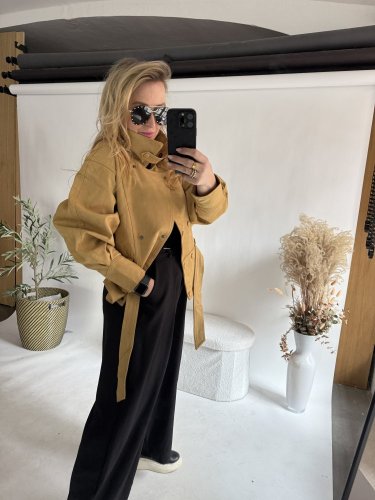 Krivák ala semiš s opaskom-mustard