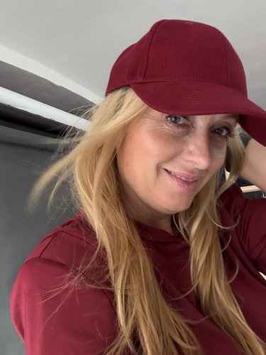 Kšiltovka No name vínová