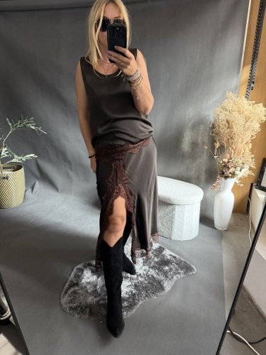 Sukně krajka-hnědá