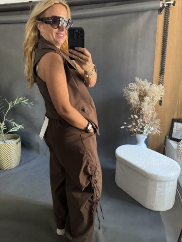 Asymetrická vesta Sun 3-hnědá