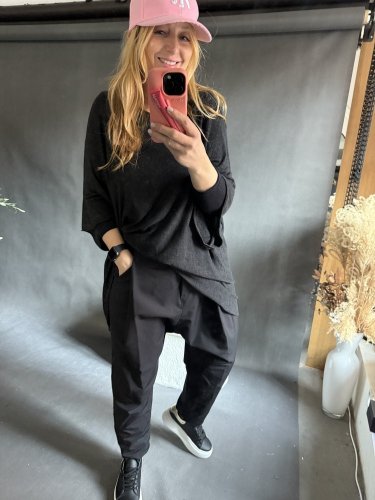 Svetr Moda lehký velký-černá