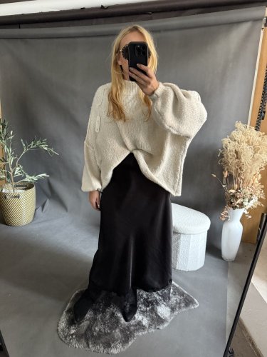 Saténová sukně Amber s krajkou černá