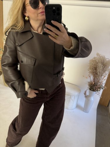 Krivák kožený-hnedý