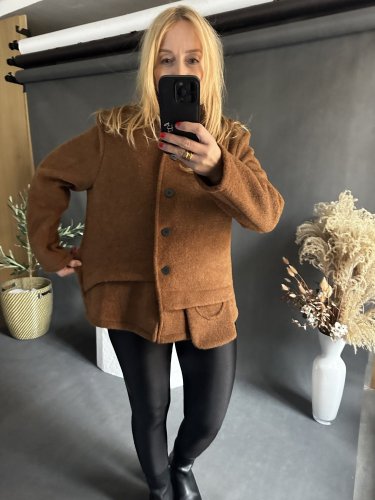 Kabátek s  kapsou SUN hnědý