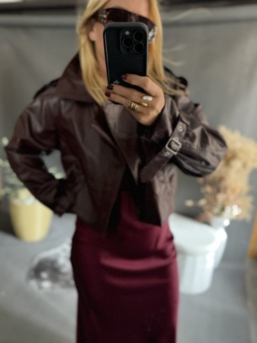 Křivák Devil-vínový