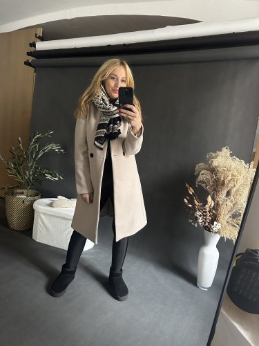 Kabát rovného střihu na knoflíky-Coco-krémový