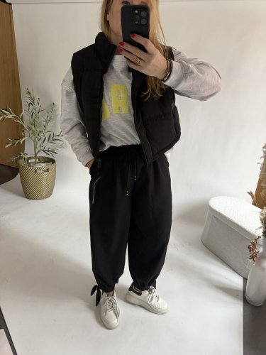 Nohavice Flowy hariem-čierná