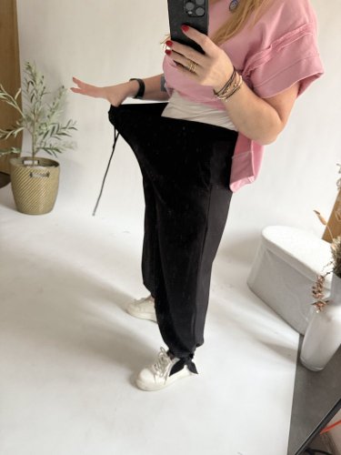 Nohavice Flowy hariem-čierná