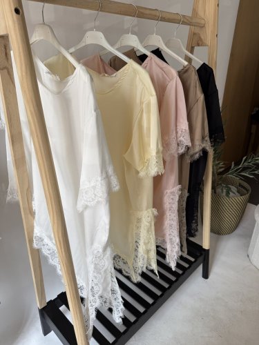 Tričko s krajkou-bílá