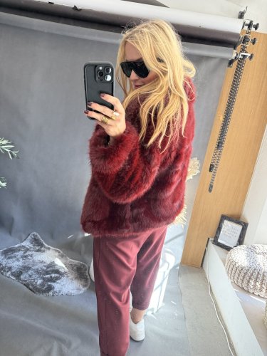 Kožíšek Stella-vínový