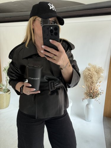 Kožená bunda na zavazování