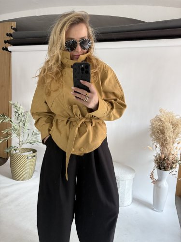 Krivák ala semiš s opaskom-mustard