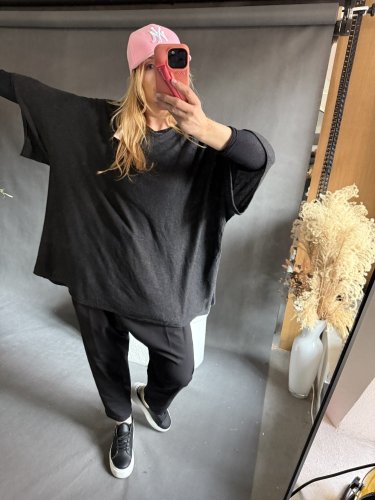 Svetr Moda lehký velký-černá