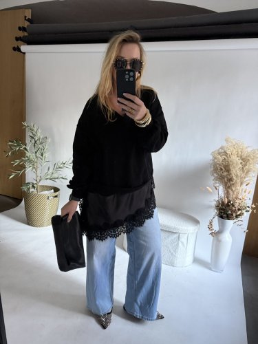 Mikina s krajkou-černá