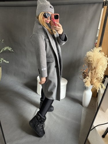 Vlnený kabát v štýle saka Zoe