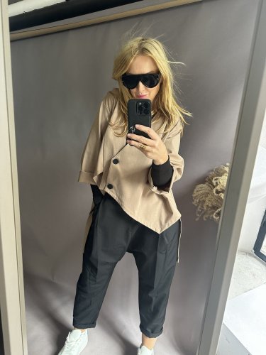 Kabátek lehký asymetrický SUN-cognac