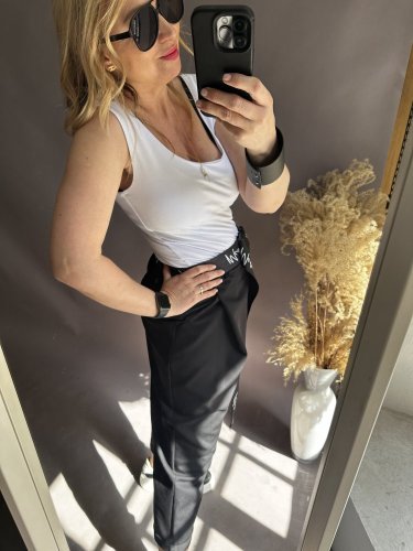 Tielko-široká ramienka-bielé