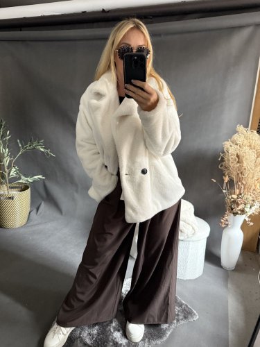 Kožíšek plyšák-krémový