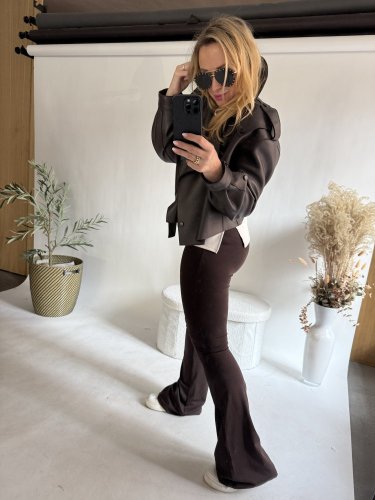 Krivák kožený-hnedý