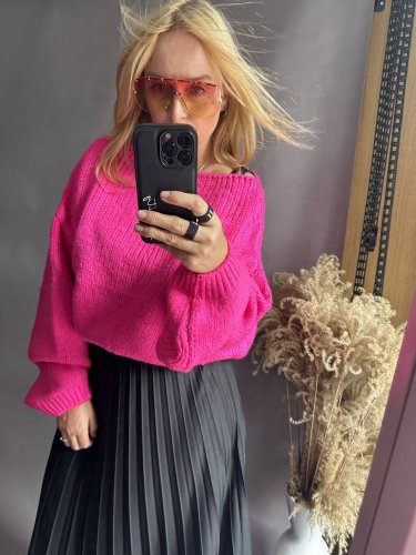 Svetr kratší  s příměsí mohéru-nekouše-růžový neon