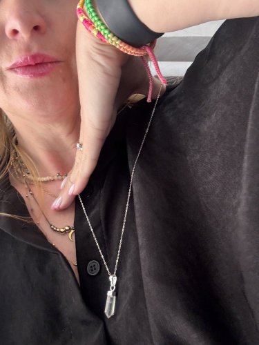 Náhrdelník s krystalem-stříbrný