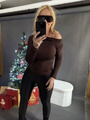Tričko se sexy výstřihem na postavu XS-M-hnědé