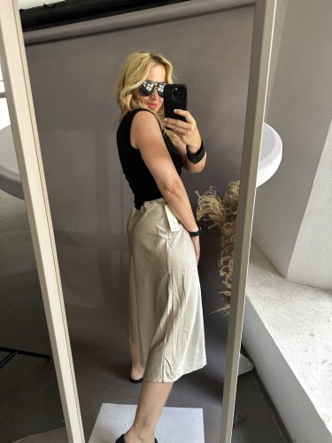 Saténová sukňa Amber-krémovo-zlatá