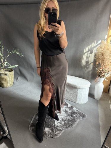 Sukně krajka-hnědá