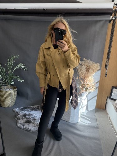 Krivák ala semiš s opaskom-mustard