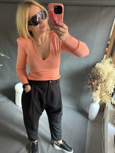 Tričko s vycpávkama-broskev