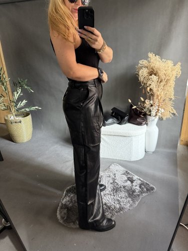 Kalhoty koženka Soka-černé