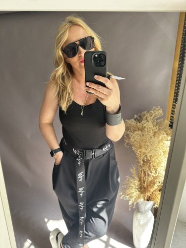 Tielko-široká ramienka-čierne