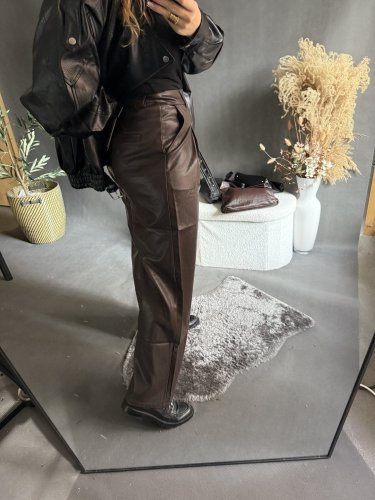 Kalhoty koženka Soka-hnědé