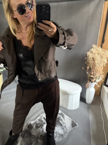 Tielko koženka s čipkou