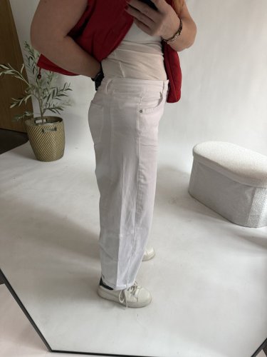 Džínsy New York--elastické, pohodlné-bílé