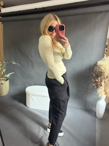 Tričko s vycpávkama-žlutá