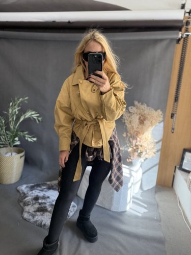 Krivák ala semiš s opaskom-mustard