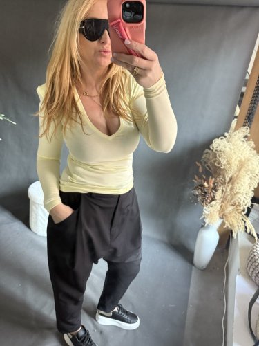 Tričko s vycpávkama-žlutá