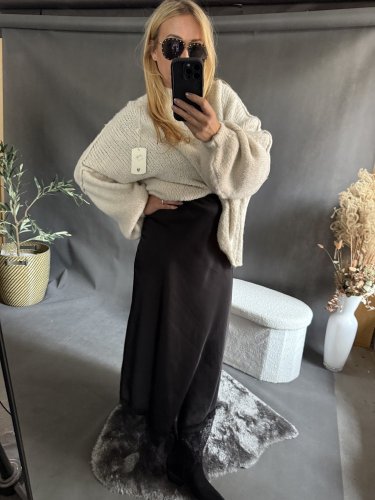 Saténová sukně Amber s krajkou černá