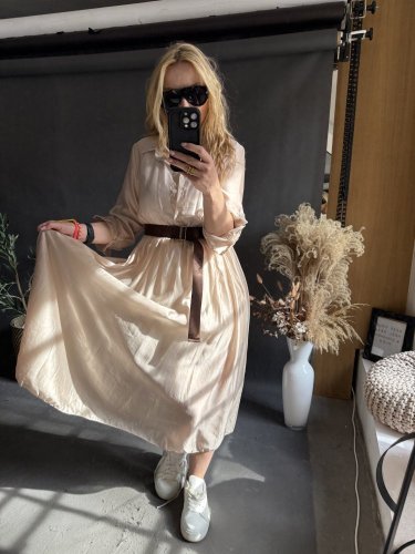 Šaty s opaskom Hodváb-béžové