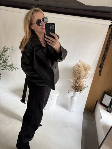 Kožená bunda na zavazování