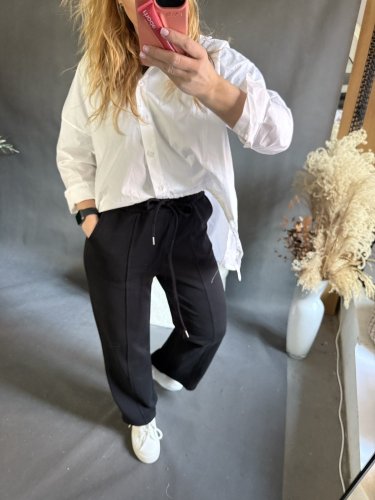 Teplákové nohavice Tara-čierne