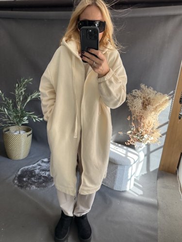 Dlouhá mikina Everyone-krémová