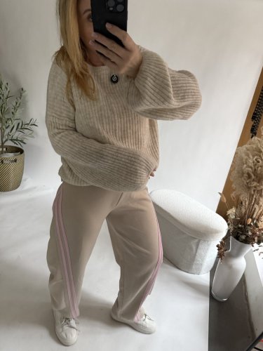 Svetr Bubble s oversize rukávem-krémový