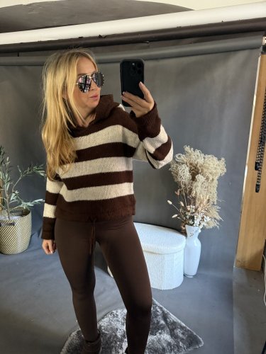 Svetr Pruh s kapucí