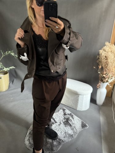 Tielko koženka s čipkou