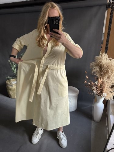 Šaty Business-citronově žlutá