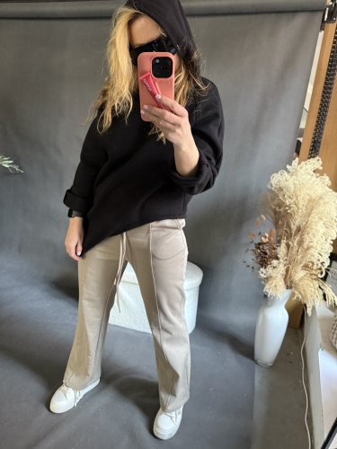 Mikina s kapucňou na postavu XS-M-čierna